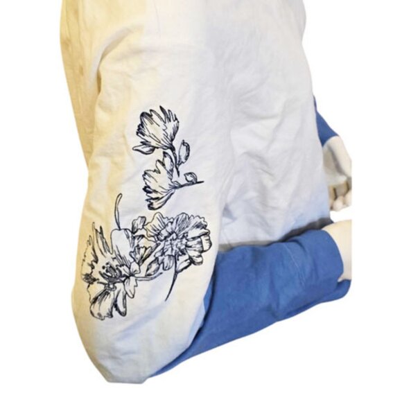 Ombre Blue White Floral Embroidered Sweatshirt Top XL NWT Rose Line Art Tattoo D - Picture 2 of 7